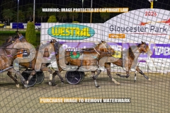 2026_PACEPIX_GP18092026_RACE5_MissLeopatra_WIN_WEB-8