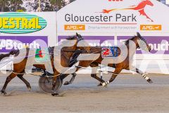 2025_PACEPIX_GP07102025_RACE4_NutbushGirl_WIN_WEB-11