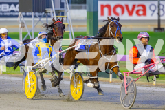 2025_PACEPIX_GP15072025_Race1_BeeKind_WIN_WEB-2