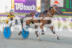 2026_GP13022026_RACE1_BlingItUp_WIN_WEB-5