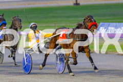 2025_PACEPIX_GP10062025_RACE1_Bonstar_WIN_WEB-8