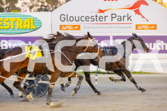 2025_PACEPIX_GP13052025_Race1_Bronzed_WIN_WEB-11