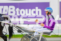 2025_PACEPIX_GP13052025_Race1_Bronzed_WIN_WEB-15