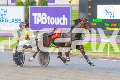 2025_PACEPIX_GP18062025_RACE1_CANDY-APPLE_WIN_WEB-4