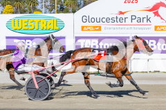 2025_PACEPIX_GP25112025_Race1_CaraDiana_WIN_WEB-10