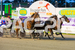 2025_PACEPIX_GP17062025_RACE1_Danger_WIN_WEB-6