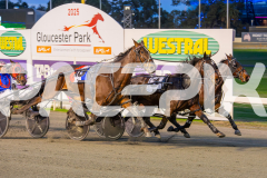 2025_PACEPIX_GP17062025_RACE1_Danger_WIN_WEB-7