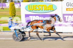 2025_PACEPIX_GP14102025_Race1_DropTheAce_WIN_WEB-9
