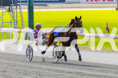 2026_PACEPIX_GP20072026_RACE1_EssenceOfRoyalty_WIN_WEB-5
