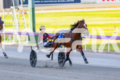 2025_PACEPIX_GP24102025_Race1_HeavenlyGipsy_WIN_WEB-8