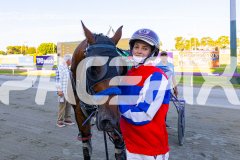 2025_PACEPIX_GP19122025_RACE1_HeavenlyWage_WIN_WEB-12