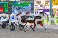 2026_PACEPIX_GP21042026_RACE1_KaraokeStar_WIN_WEB-5
