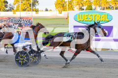 2026_PACEPIX_GP21042026_RACE1_KaraokeStar_WIN_WEB-6