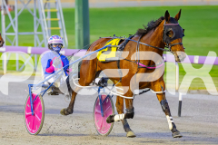 2025_PACEPIX_GP04072025_Race1_LadyCamel_WIN_WEB-9