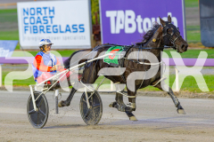 2025_PACEPIX_GP16052025_Race1_LionQueen_WIN_WEB-3
