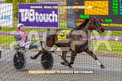 2026_PACEPIX_GP04092026_Race1_MaximumRock_WIN_WEB-9