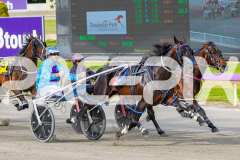 2025_PACEPIX_GP28102025_Race1_NiteSniper_WIN_WEB-7