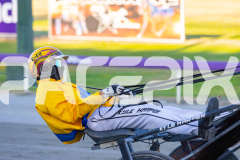 2025_PACEPIX_GP21112025_RACE1_NutbushGIrl_WIN_WEB-2
