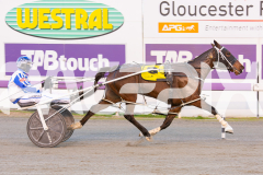 Race 1 - ROSE OF CLARE