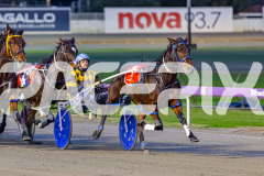 2026_PACEPIX_GP19062026_Race1_UpAndAlive_WIN_WEB-4