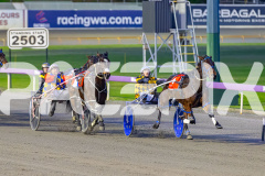 2026_PACEPIX_GP19062026_Race1_UpAndAlive_WIN_WEB-8