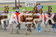2025_PACEPIX_GP06052025_RACE1_VintageBlu_WIN_WEB-4