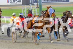 2025_PACEPIX_GP06052025_RACE1_VintageBlu_WIN_WEB-5