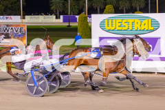 2025_PACEPIX_GP10102025_RACE10_BurghleySHard_WIN_WEB-7