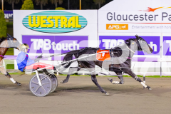 2026_PACEPIX_GP29052026_RACE10_TheFinalOffer_WIN_WEB-7