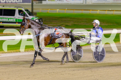 2025_PACEPIX_GP16052025_Race10_TobyGeorge_WavesOfFortune_WIN_WEB-12