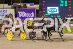 2025_PACEPIX_GP16052025_Race10_TobyGeorge_WavesOfFortune_WIN_WEB-6