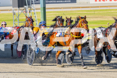 2025_PACEPIX_GP18112025_RACE2_AddaParis_WIN_WEB-4