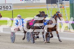 2025_PACEPIX_GP07102025_RACE2_BeaudieneHunter_WIN_WEB-2