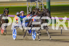 2025_PACEPIX_GP09052025_RACE2_BetOnTheRiver_WIN_WEB-3