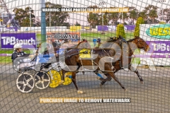 2026_PACEPIX_GP08092026_RACE2_BigBozz_WIN_WEB-9