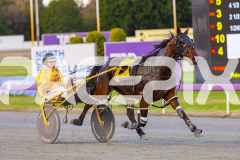 2025_PACEPIX_GP19092025_Race2_Callmewhatuwant_WIN_WEB-16