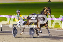 2025_PACEPIX_GP01082025_RACE2_CandyApple_WIN_WEB-10