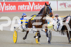 2025_PACEPIX_GP14112025_RACE2_ChasingRex_WIN_WEB-3