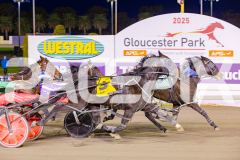 2025_PACEPIX_GP23052025_Race2_ChilliPunter_WIN_WEB-8