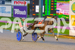 2025_PACEPIX_GP05092025_RACE2_CopyCatQueen_WIN_WEB-18