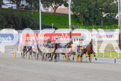 2025_PACEPIX_GP12092025_Race2_DMac_WIN_WEB-1