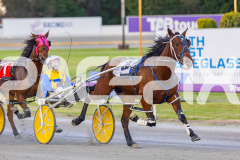 2025_PACEPIX_GP12092025_Race2_DMac_WIN_WEB-3