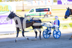2025_PACEPIX_GP11112025_RACE2_Delulu_WIN_WEB-11