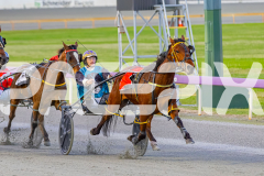 RACE 2 - Ekara Navajo