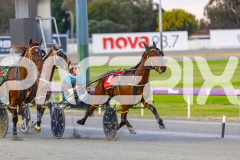 2025_PACEPIX_GP09092025_Race2_EkaraNavajo_WIN_WEB-1