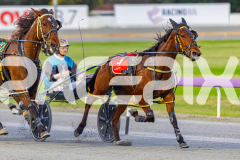 2025_PACEPIX_GP09092025_Race2_EkaraNavajo_WIN_WEB-3