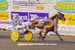 2026_PACEPIX_GP04092026_Race2_FakenIt_WIN_WEB-17