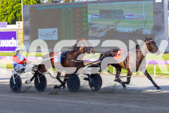 2026_PACEPIX_GP02012026_RACE2_InfiniteSign_WIN_WEB-8