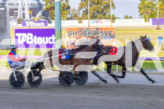 2026_PACEPIX_GP02012026_RACE2_InfiniteSign_WIN_WEB-9