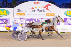 2025_PACEPIX_GP05082025_RACE2_LazarusStar_WIN_WEB-11